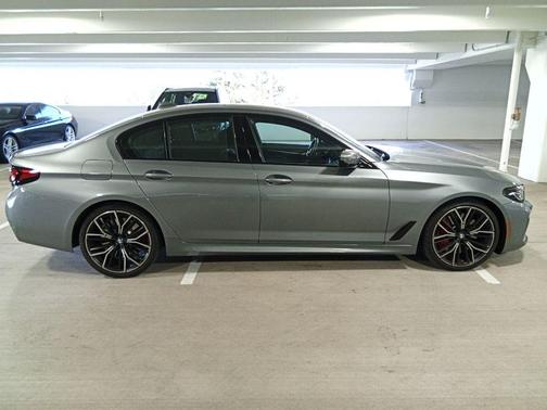 Skyscraper Gray Metallic 2023 BMW M550 i xDrive