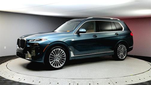 2025 BMW X7 xDrive40i