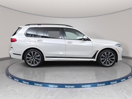 2021 BMW X7 M50i