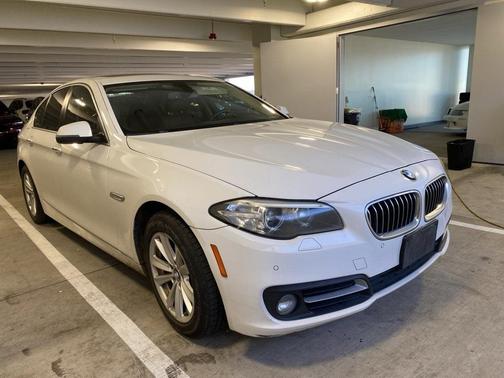 2015 BMW 528 i