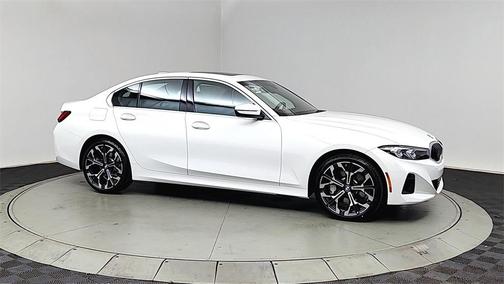 2025 BMW 330 i xDrive