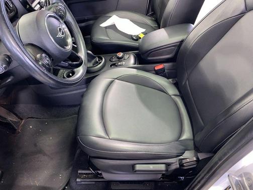 Light White 2019 MINI Countryman Cooper ALL4