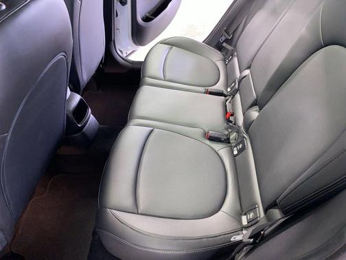 Light White 2019 MINI Countryman Cooper ALL4