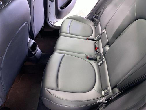 Light White 2019 MINI Countryman Cooper ALL4