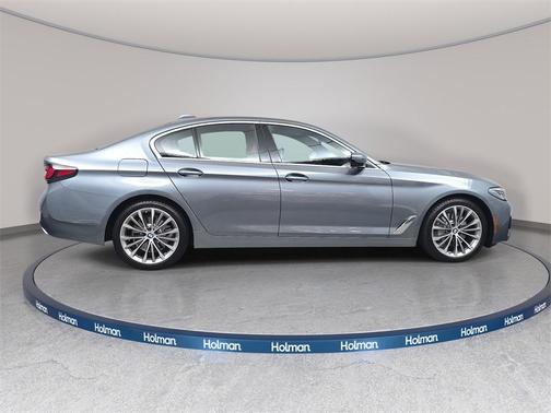 2022 BMW 530 i xDrive