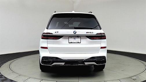 2026 BMW X7 M60i