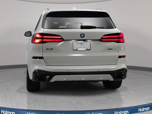 Alpine White 2026 BMW X5 PHEV xDrive50e
