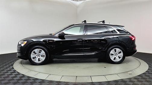 2019 Audi e-tron Prestige