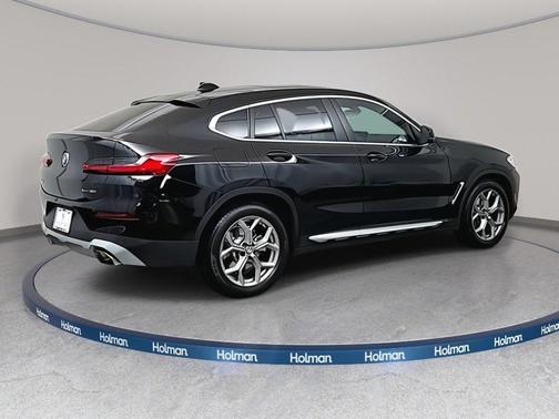 2022 BMW X4 xDrive30i