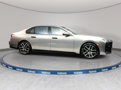 2026 BMW 740 i xDrive