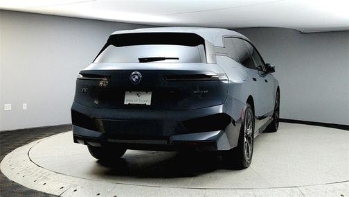 2025 BMW iX xDrive50