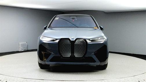 2025 BMW iX xDrive50