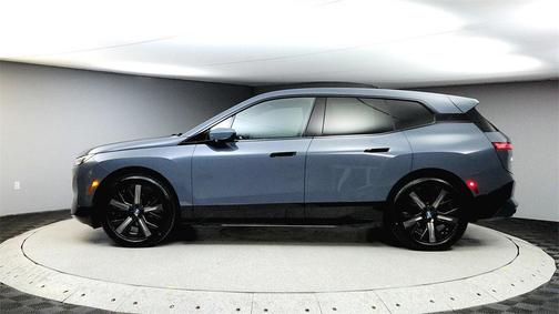 2025 BMW iX xDrive50