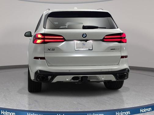 Mineral White Metallic 2026 BMW X5 xDrive40i