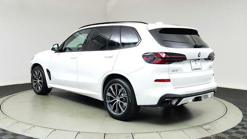 Alpine White 2026 BMW X5 xDrive40i