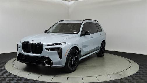 2024 BMW X7 M60i