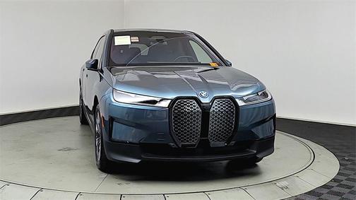 2025 BMW iX xDrive50