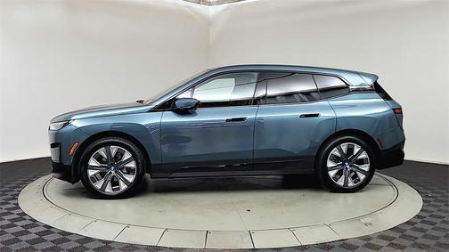 2025 BMW iX xDrive50