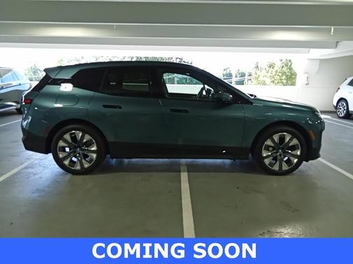2025 BMW iX xDrive50