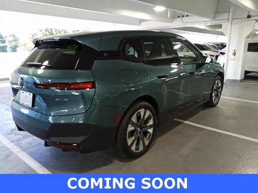 2025 BMW iX xDrive50