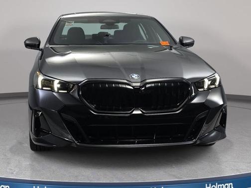 Dark Graphite Metallic 2026 BMW 540 i xDrive