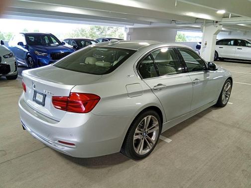 Glacier Silver Metallic 2017 BMW 330e iPerformance