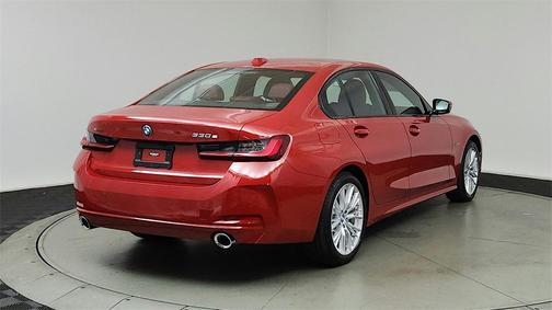 2023 BMW 330e xDrive