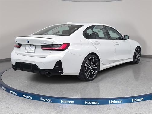 2023 BMW 330 i xDrive