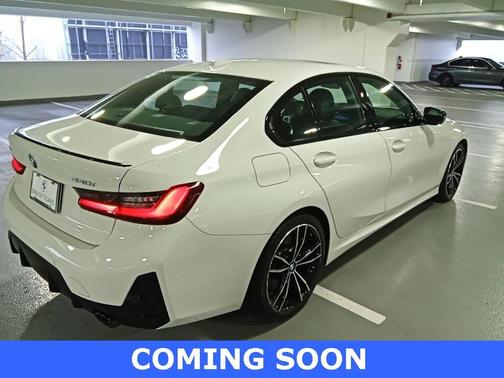 2023 BMW 330 i xDrive