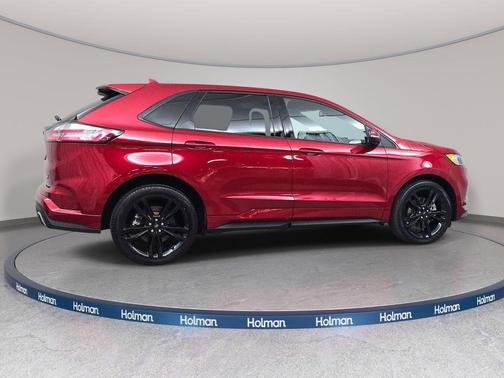 Red 2020 Ford Edge ST