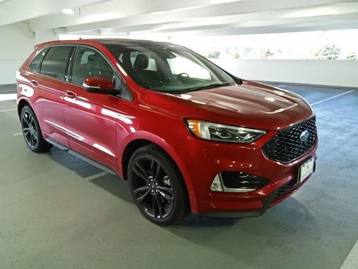 Red 2020 Ford Edge ST