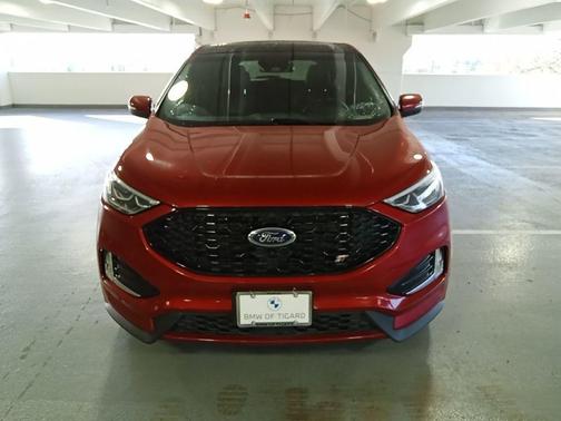Red 2020 Ford Edge ST