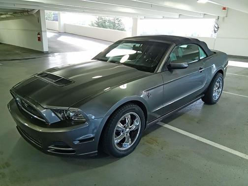2013 Ford Mustang V6