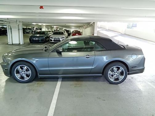 2013 Ford Mustang V6