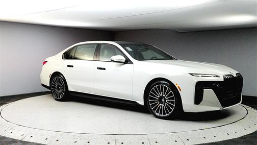 2025 BMW i7 xDrive60
