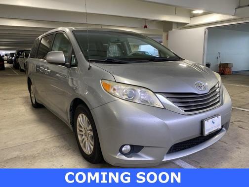 2013 Toyota Sienna XLE