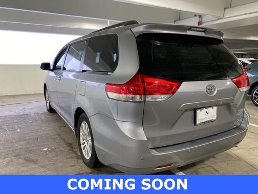 2013 Toyota Sienna XLE
