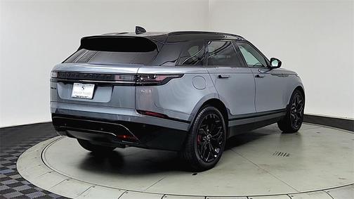 2024 Land Rover Range Rover Velar Dynamic SE