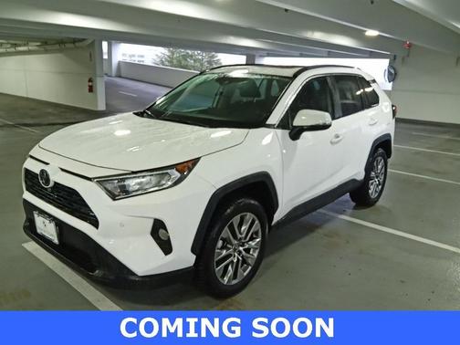2020 Toyota RAV4 XLE Premium