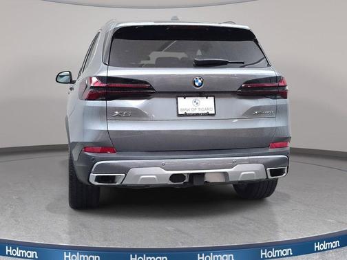Skyscraper Gray Metallic 2024 BMW X5 xDrive40i