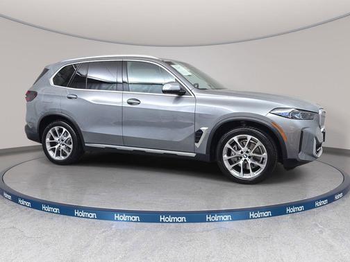 Skyscraper Gray Metallic 2024 BMW X5 xDrive40i