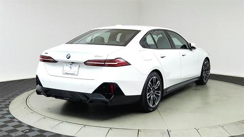 2024 BMW 530 i xDrive