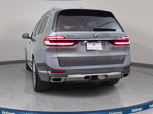 Skyscraper Gray Metallic 2024 BMW X7 xDrive40i