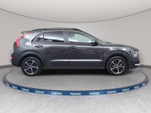 Graphite Gray 2023 Kia Niro EX