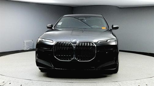2025 BMW i7 xDrive60