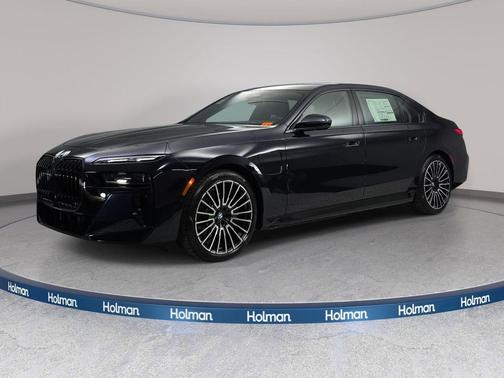 Carbon Black Metallic 2026 BMW 750e xDrive