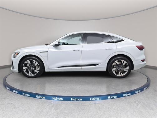 2022 Audi e-tron S line Premium