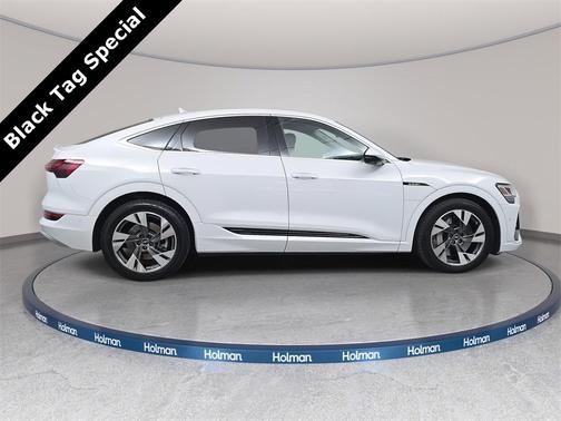 2022 Audi e-tron S line Premium