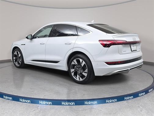 2022 Audi e-tron S line Premium