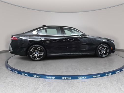 2025 BMW i5 xDrive40